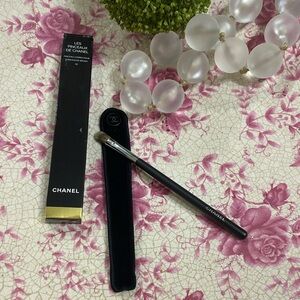 CHANEL LES PRINCEAUX DE CHANEL concealer brush No. 10